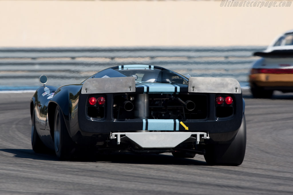 Lola T70 Mk3 Coupe - Chassis: SL73/106  - 2010 Le Mans Series Castellet 8 Hours