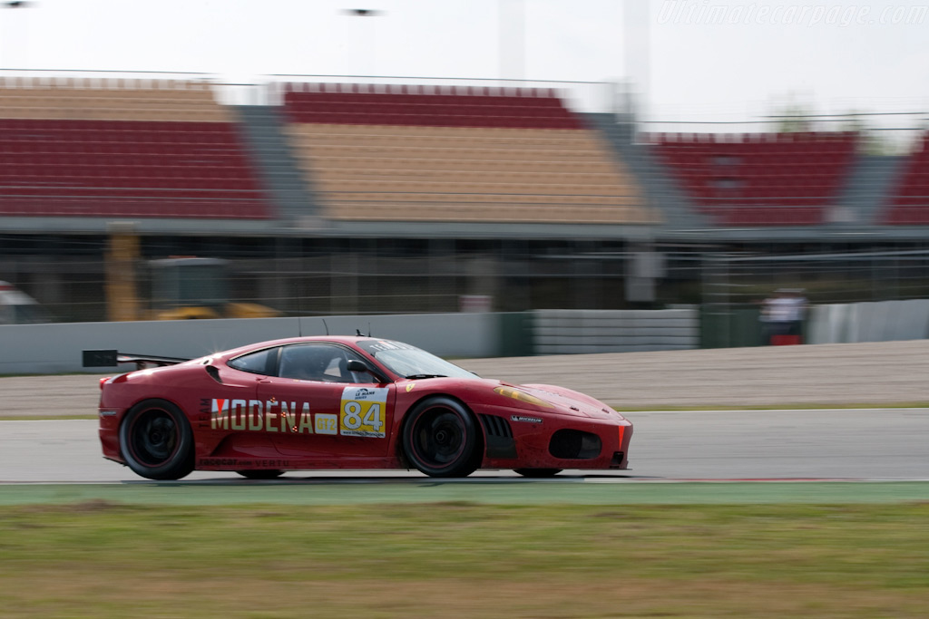 Garcia riding the curb - Chassis: 2636  - 2009 Le Mans Series Catalunya 1000 km