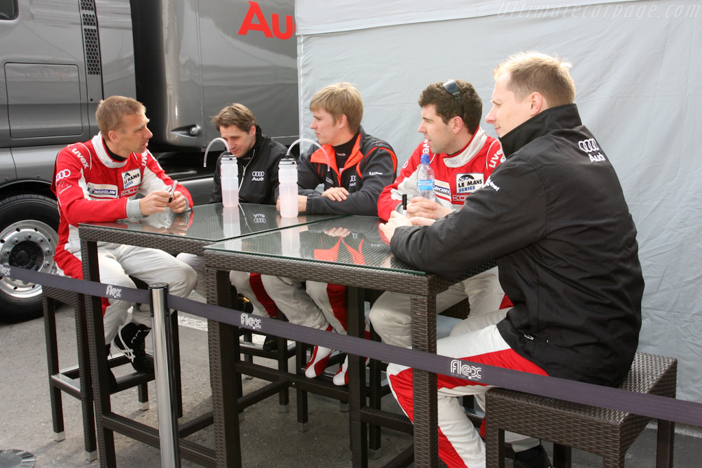 The Kolles crew   - 2009 Le Mans Series Catalunya 1000 km