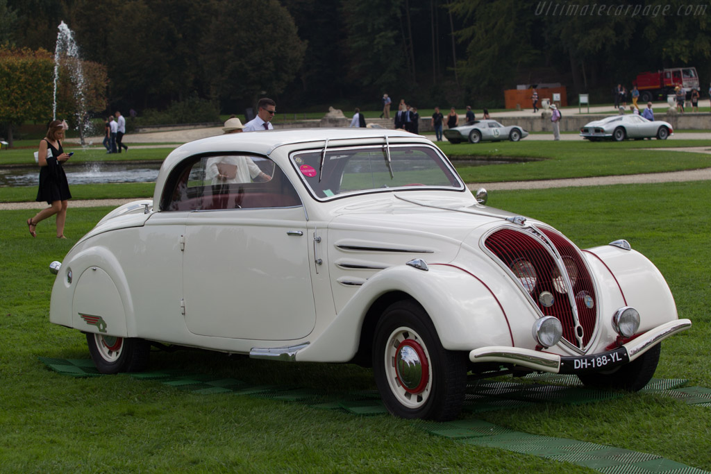 Peugeot 402 Décapotable  - Entrant: Atelier 46 - 2014 Chantilly Arts & Elegance