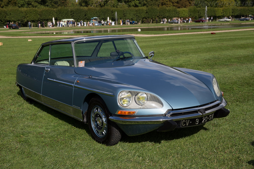 Citroën DS 21 Chapron Léman - Chassis: 02FA7005 - Entrant: Eric Beloussoff - 2015 Chantilly Arts & Elegance