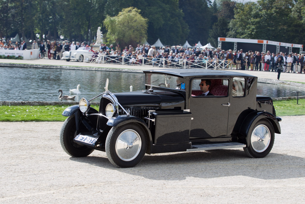 Voisin C14 Demi-Berline - Chassis: 28674 - Entrant: Francesco & Julia de Baldanza - 2015 Chantilly Arts & Elegance