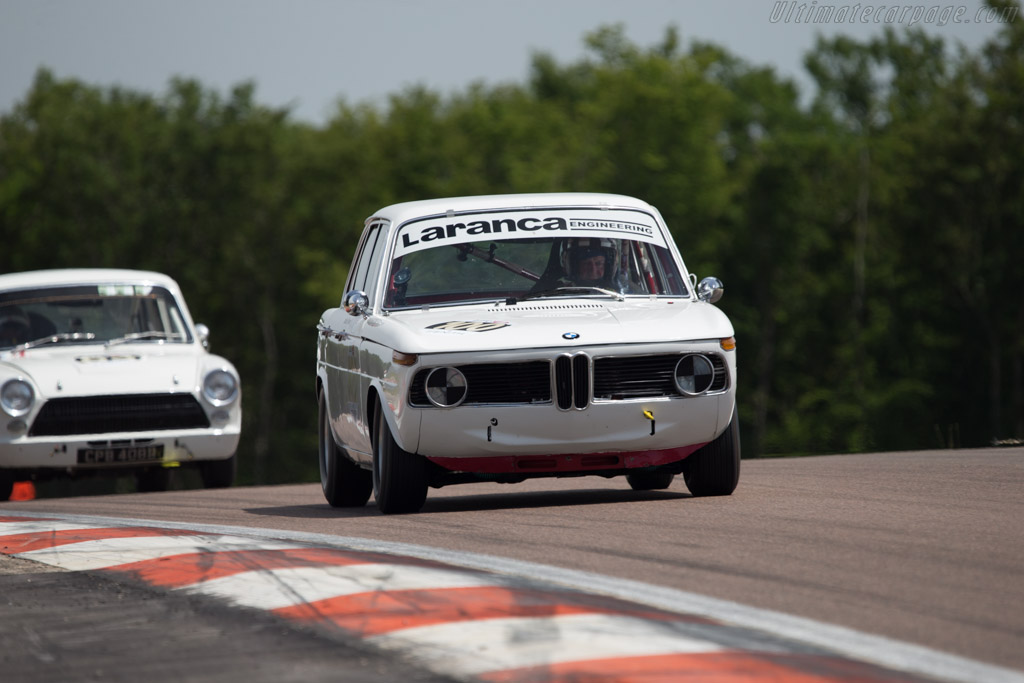 BMW 1800 TiSA - Chassis: 995193 - Driver: Richard Shaw / Jackie Oliver - 2014 Grand Prix de l'Age d'Or