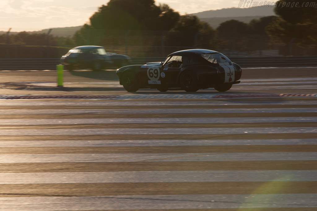 AC Shelby Cobra - Chassis: CSX2532 - Driver: Simon Hadfield - 2013 Dix Mille Tours