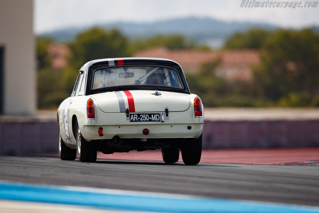 MG B - Chassis: GHN3-47077 - Driver: Cédric Ternois / Olivier Hucher - 2023 Dix Mille Tours