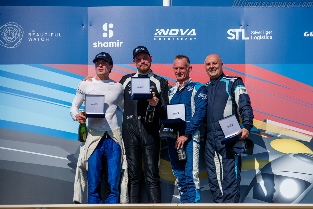 The Podium   - 2025 Dix Mille Tours