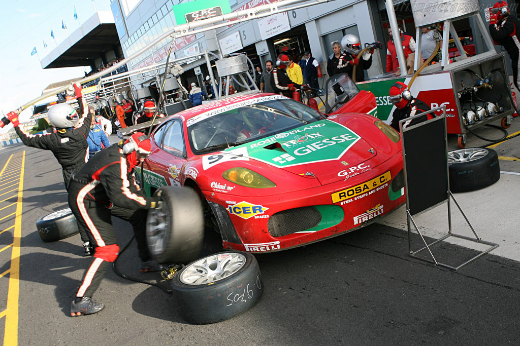 Fuel and fresh rubber - Chassis: 2402 - Entrant: GPC Sport - 2006 Le Mans Series Donnington 1000 km