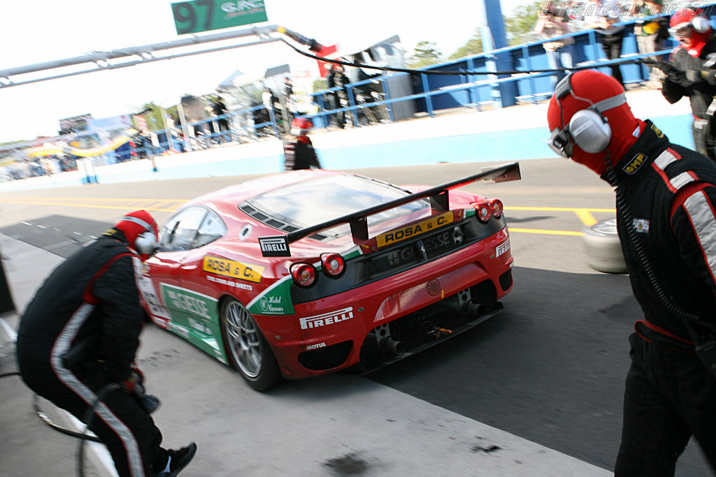 Off she goes - Chassis: 2402 - Entrant: GPC Sport - 2006 Le Mans Series Donnington 1000 km