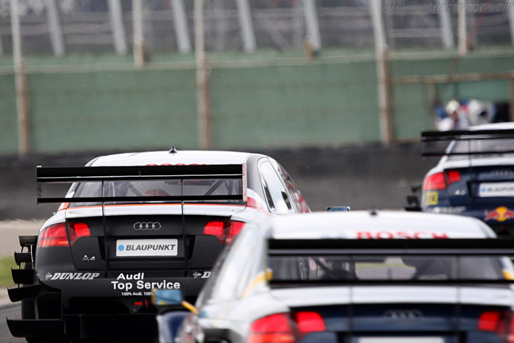 A Red Bull sandwich of Scheider   - 2007 DTM Zandvoort