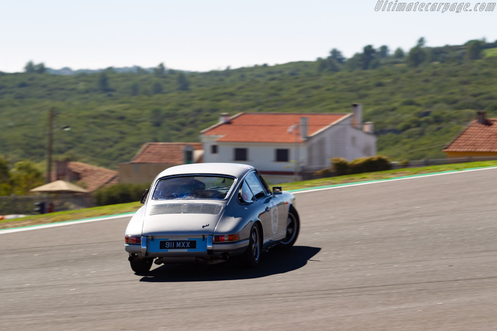 Porsche 911 - Chassis: 301068 - Driver: Jose Ruben Zanchetta / James Turner - 2021 Estoril Classics