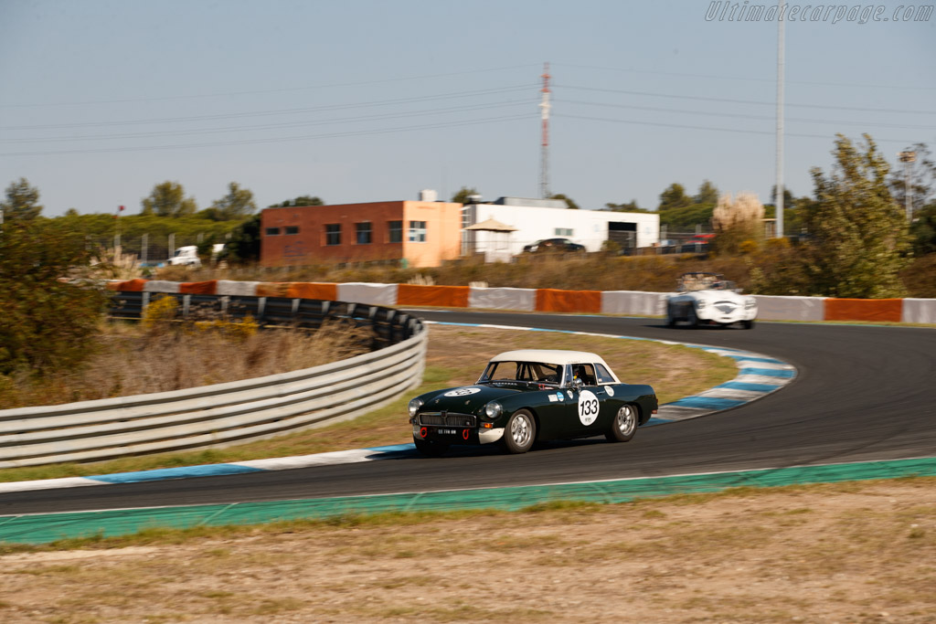 MG B - Chassis: GHN3-26961 - Driver: Georges Rocchietta - 2023 Estoril Classics