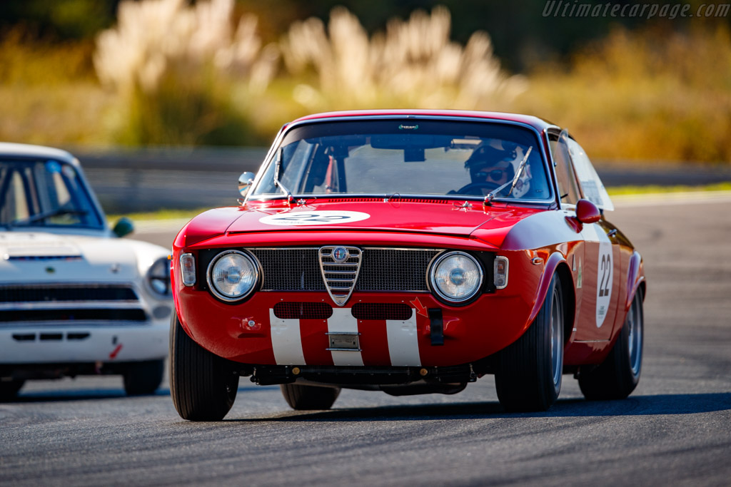 Alfa Romeo Giulia Sprint GTA - Chassis: AR613075 - Driver: François Rivaz / Frank Stippler - 2025 Estoril Classics