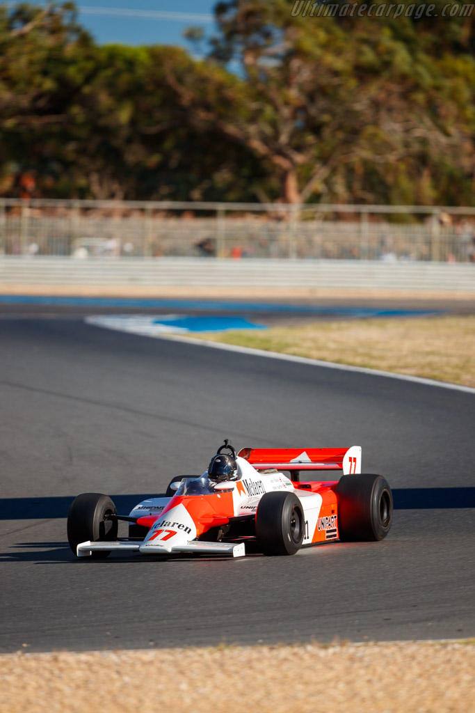 McLaren MP4/1 Cosworth - Chassis: MP4/1B – 5 - Driver: Steve Hartley - 2025 Estoril Classics