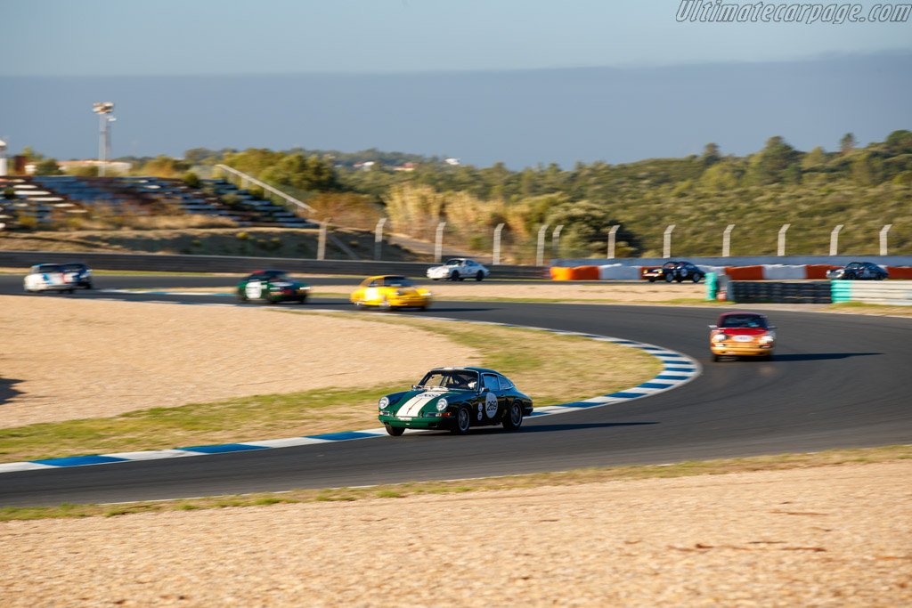 Porsche 911 - Chassis: 301096 - Driver: Vincent Kolb / Max Moritz - 2025 Estoril Classics