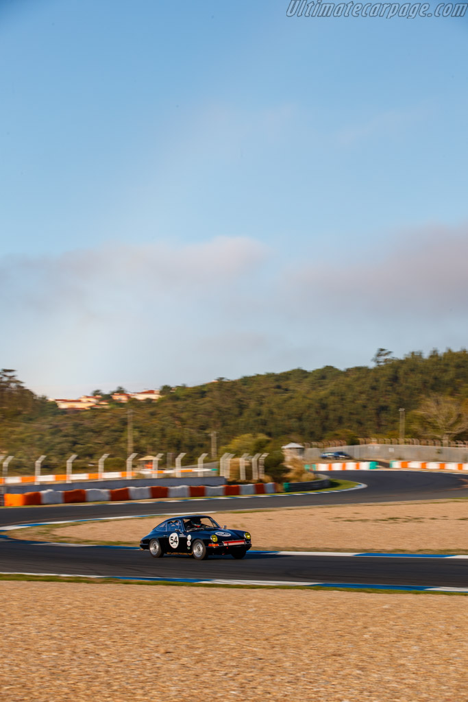 Porsche 911 - Chassis: 300132 - Driver: Timothy Pappas / Jeroen Bleekemolen - 2025 Estoril Classics
