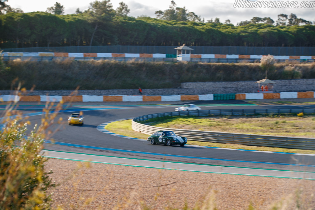 Porsche 911 - Chassis: 301096 - Driver: Vincent Kolb / Max Moritz - 2025 Estoril Classics