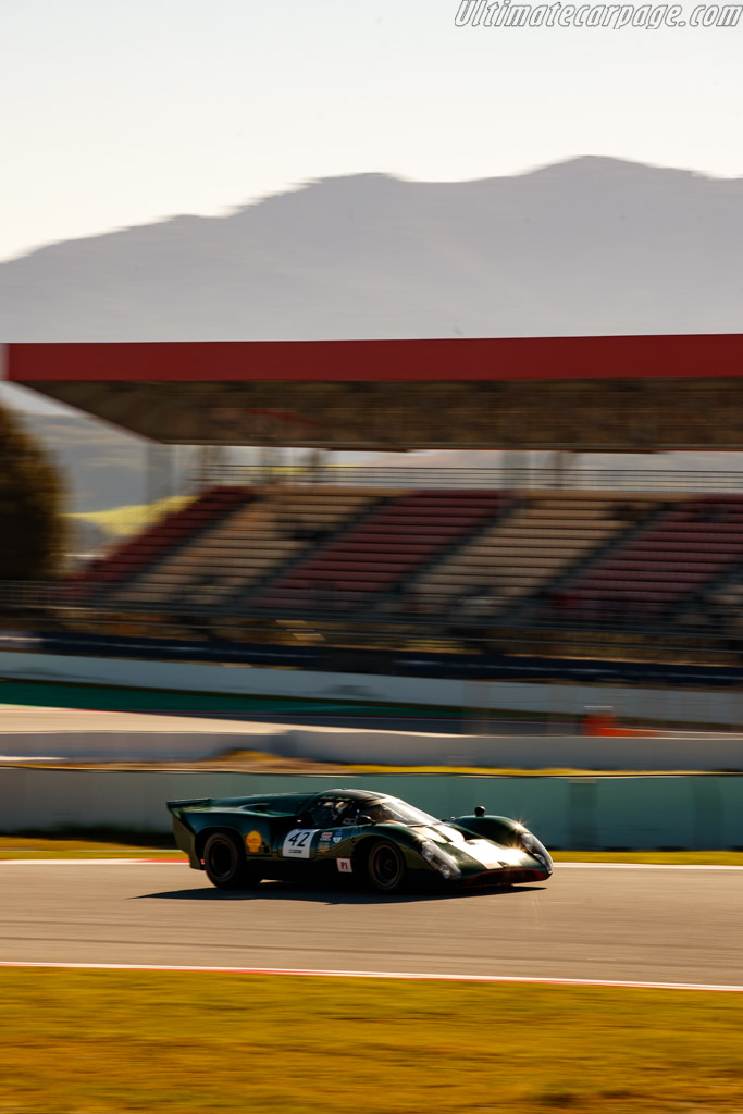 Lola T70 Mk III B - Chassis: SL76/147 - Driver: David Hart / Olivier Hart - 2026 Espiritu de Montjuic