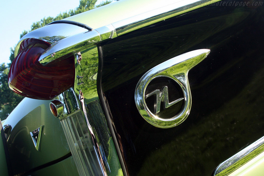 Windshield Wrapture: Nash Ambassador Custom   - 2008 EyesOn Design