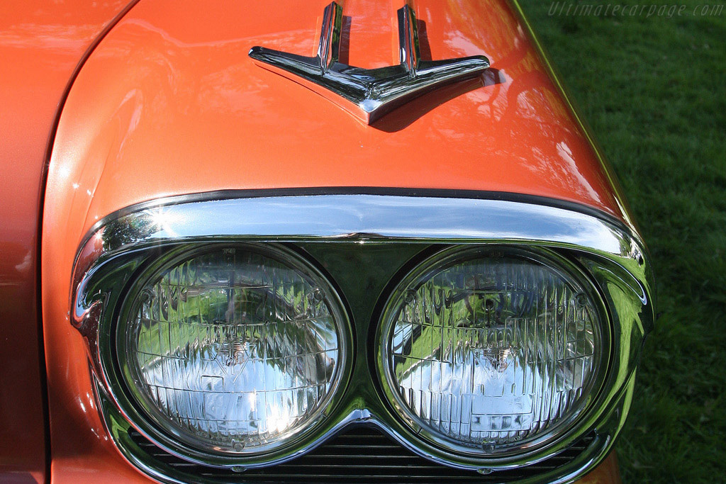 Windshield Wrapture: Pontiac Bonneville   - 2008 EyesOn Design