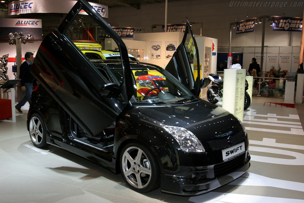 Suzuki Swift Wings   - 2005 Essen Motor Show