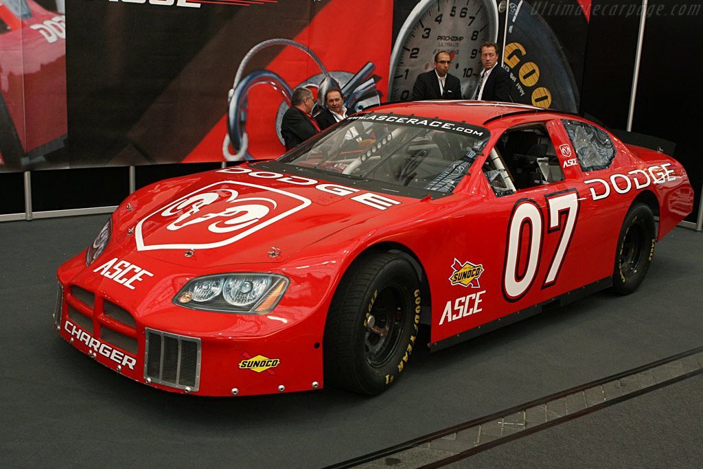 Ascar Dodge   - 2006 Essen Motor Show