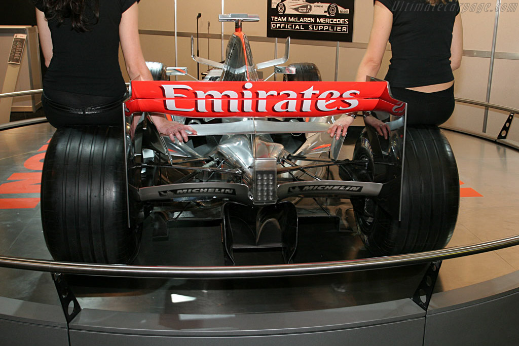 McLaren MP4-21   - 2006 Essen Motor Show