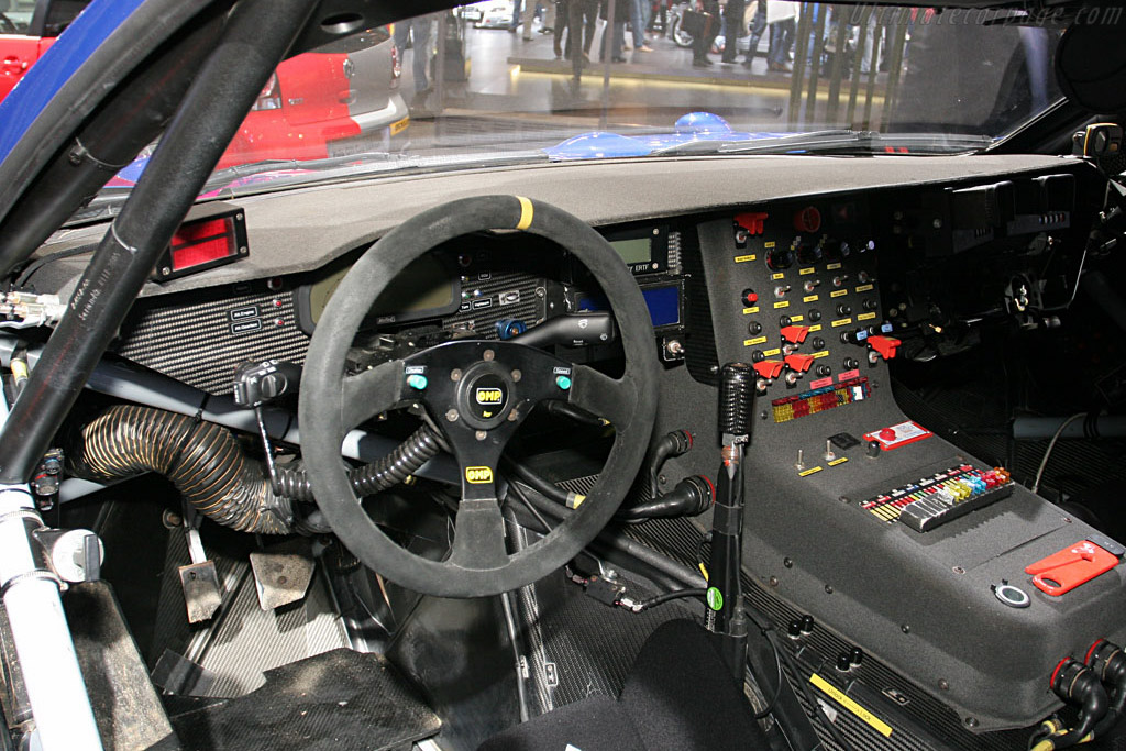 Volkswagen Race Touareg 2   - 2006 Essen Motor Show