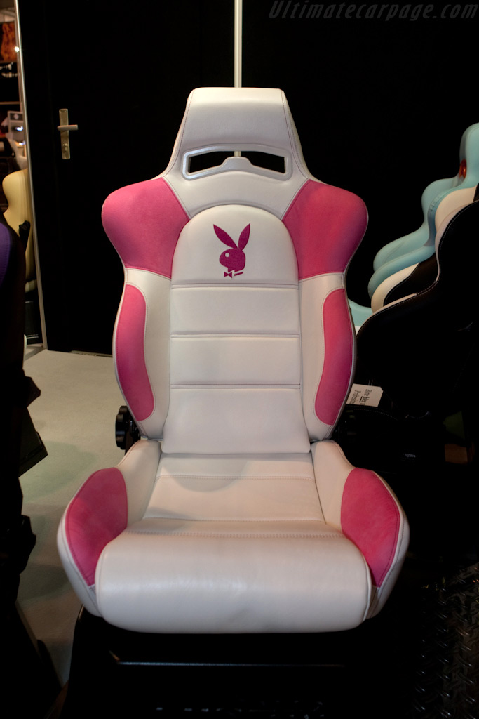 Who doesn't want one of these?   - 2009 Essen Motor Show