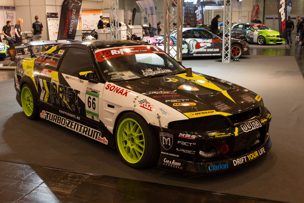 Nissan Skyline GT-R   - 2013 Essen Motor Show