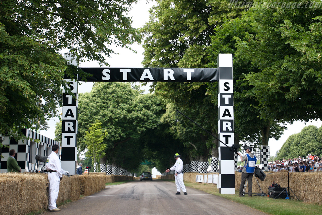 A run up the hill ...   - 2009 Goodwood Festival of Speed