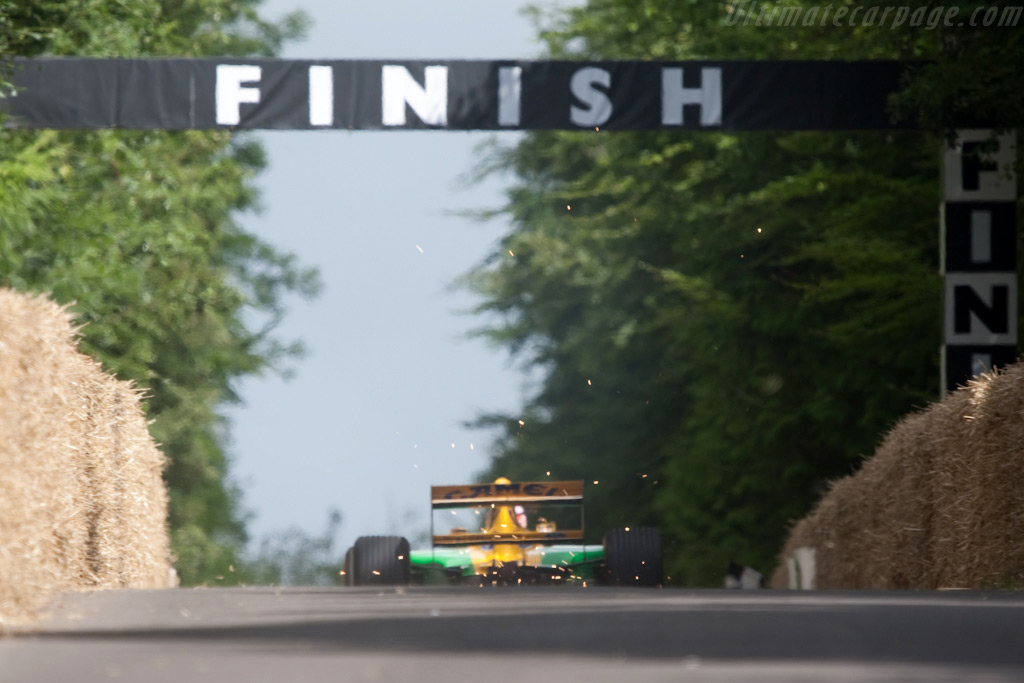 Benetton B192 Ford - Chassis: B192-08 - Driver: Lorina McLaughlin - 2009 Goodwood Festival of Speed