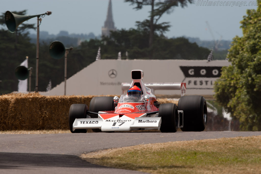 McLaren M23 Cosworth - Chassis: M23-4 - Driver: Emerson Fittipaldi - 2010 Goodwood Festival of Speed