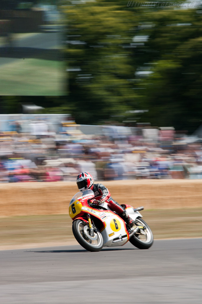 Suzuki RG500   - 2010 Goodwood Festival of Speed