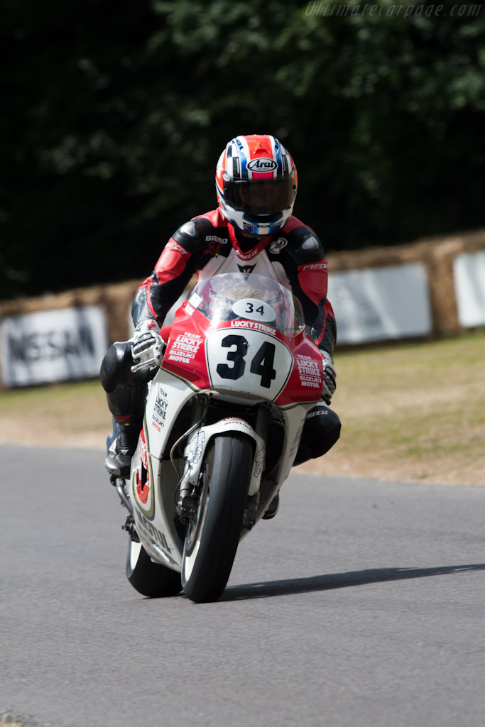 Suzuki RGV500   - 2010 Goodwood Festival of Speed