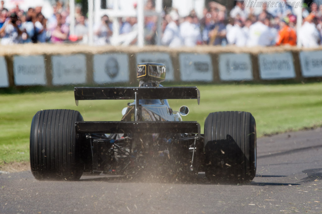 Lotus 76 Cosworth - Chassis: JPS9  - 2011 Goodwood Festival of Speed