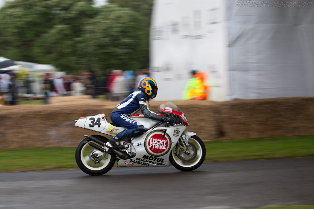 Suzuki RGV500   - 2012 Goodwood Festival of Speed