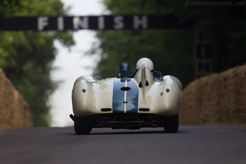 Cunningham C6-R - Chassis: 5422R - Entrant: Collier Automotive Museum - Driver: Scott George - 2013 Goodwood Festival of Speed