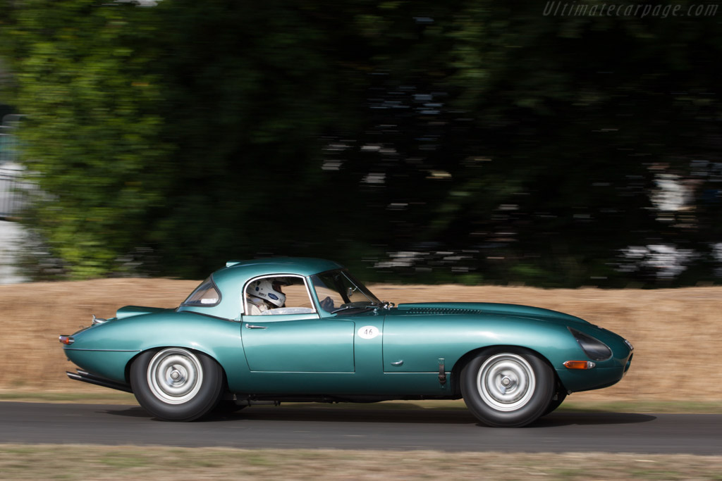 Jaguar E-Type Lightweight - Chassis: S850661 - Driver: Tony Dron - 2013 Goodwood Festival of Speed