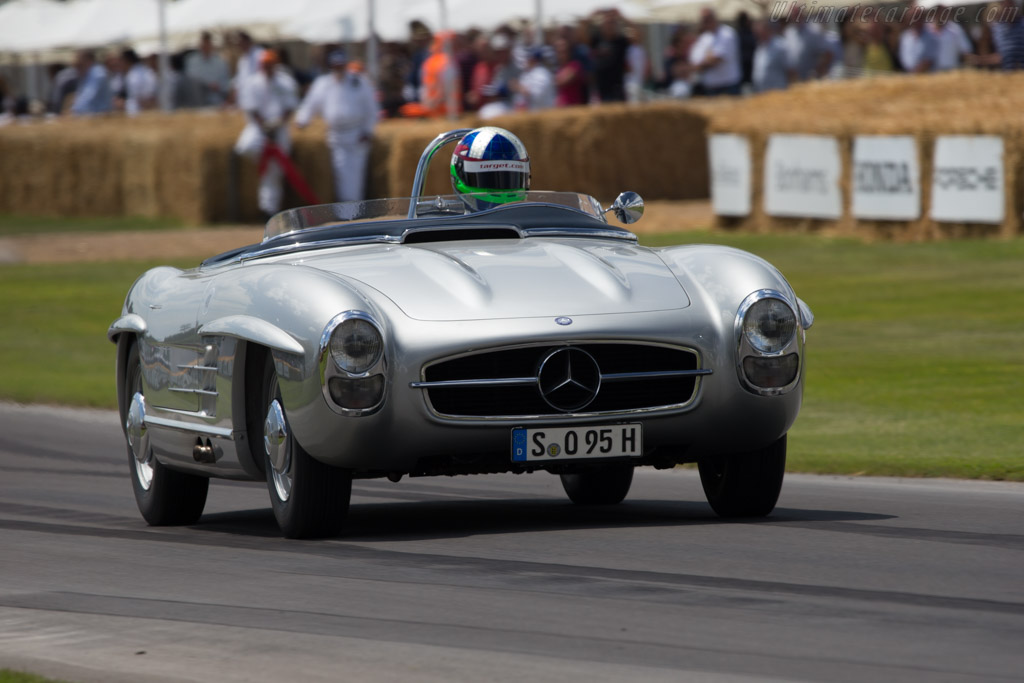 Mercedes-Benz 300 SLS - Chassis: 198.042.8500256 - Entrant: Mercedes-Benz Classic - Driver: Dario Franchitti - 2014 Goodwood Festival of Speed