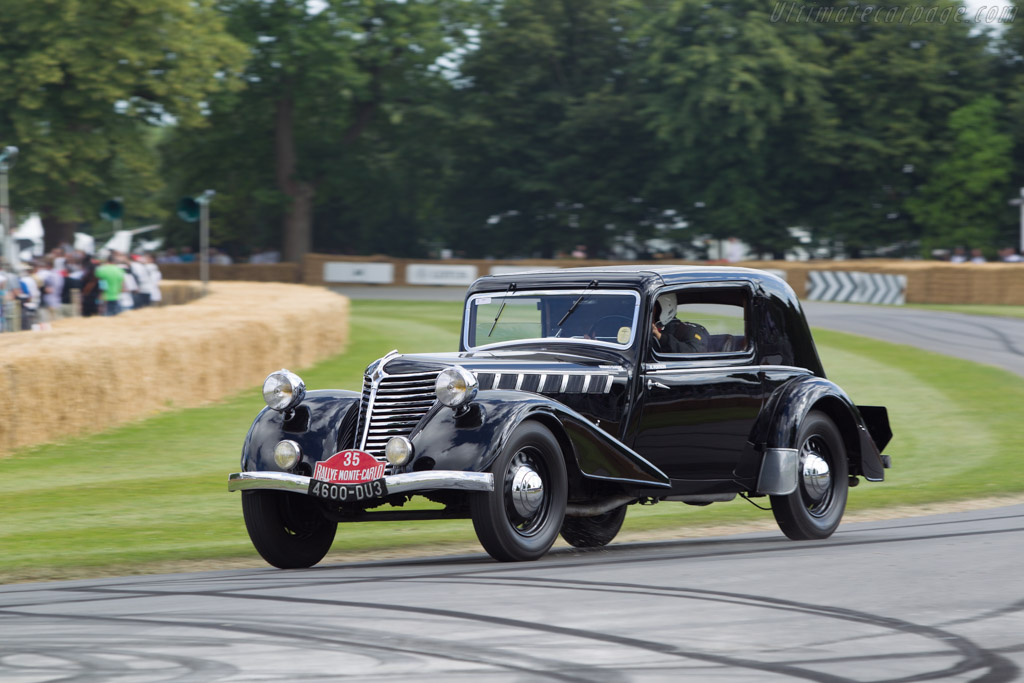 Renault Nervasport  - Entrant: Renault Classic - Driver: Hugues Portron - 2014 Goodwood Festival of Speed