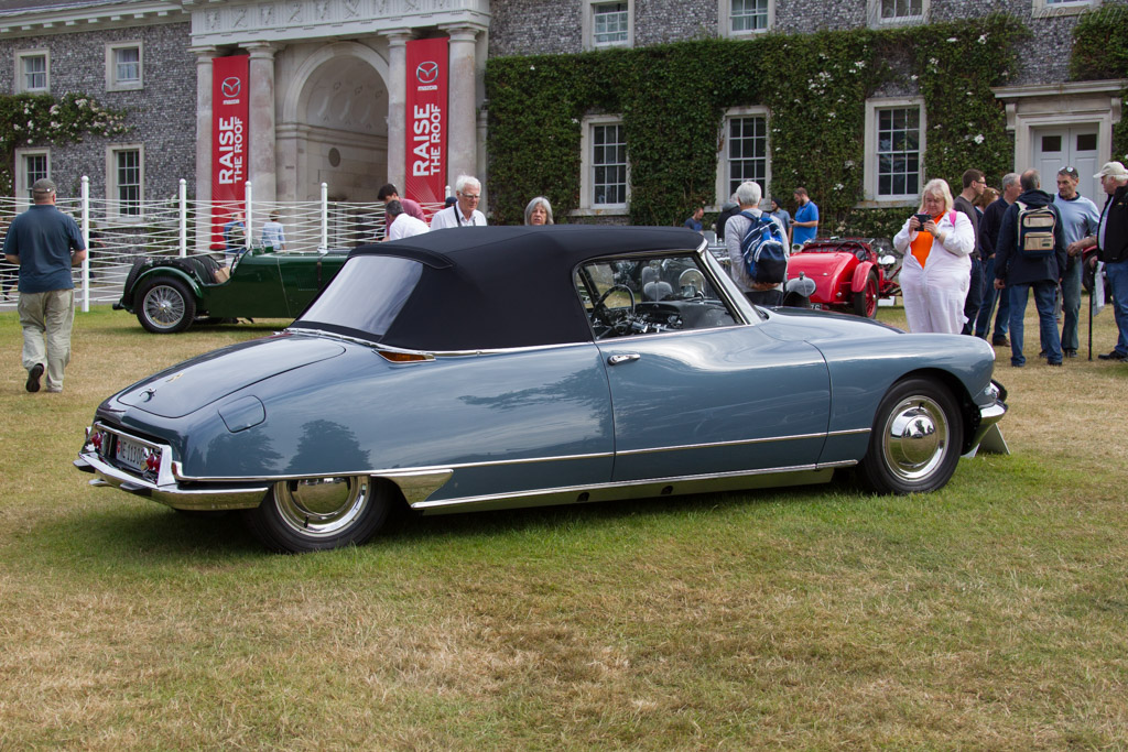 Citroën DS19 M Decapotable  - Entrant: David Fitzsimons - 2015 Goodwood Festival of Speed