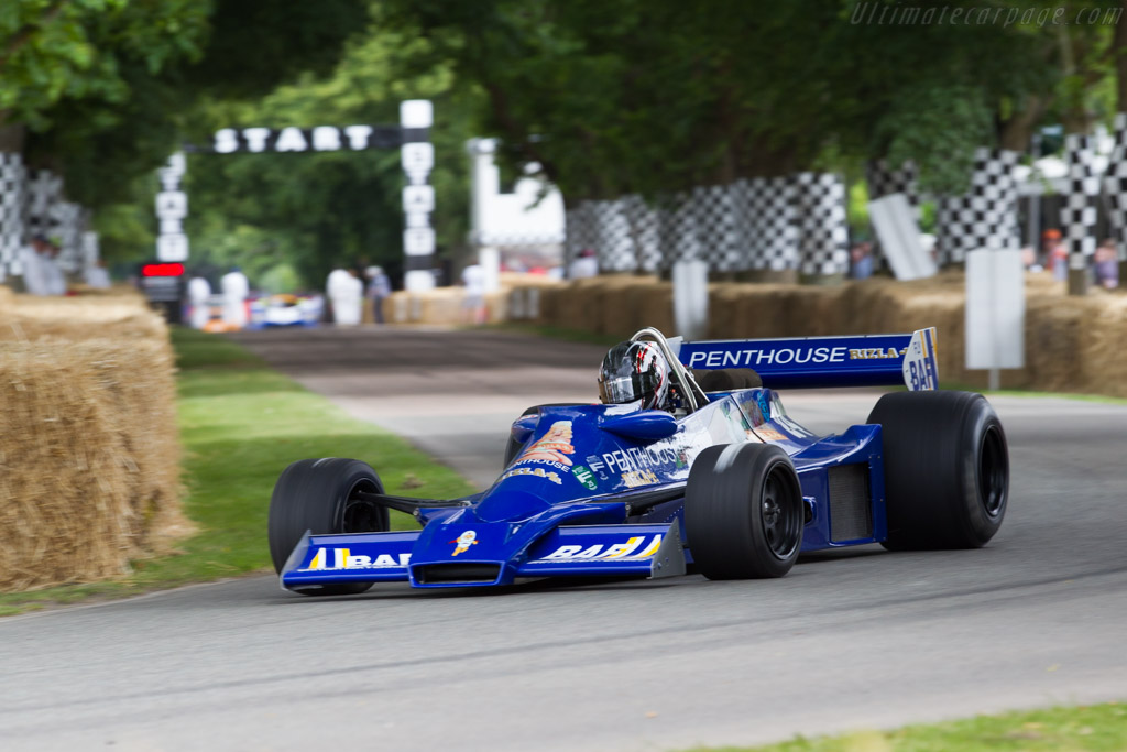 Hesketh 308E Cosworth - Chassis: 308E / 1 - Driver: Michael Lyons - 2015 Goodwood Festival of Speed