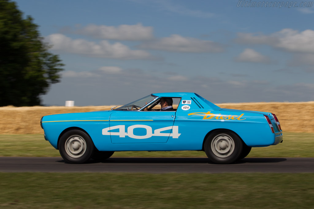 Peugeot 404 Diesel - Chassis: 6 38033 - Entrant: Peugeot - Driver: Jean Christophe Bollet Reddat - 2015 Goodwood Festival of Speed