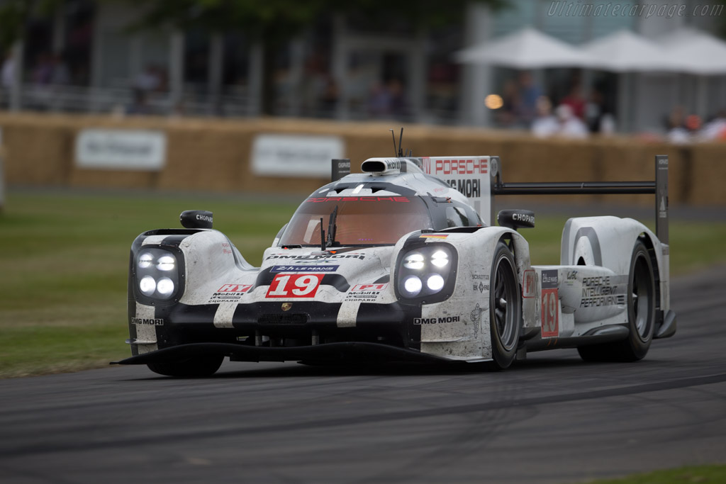 Porsche 919 Hybrid  - Entrant: Porsche Museum GOH - Driver: Brendon Hartley - 2015 Goodwood Festival of Speed