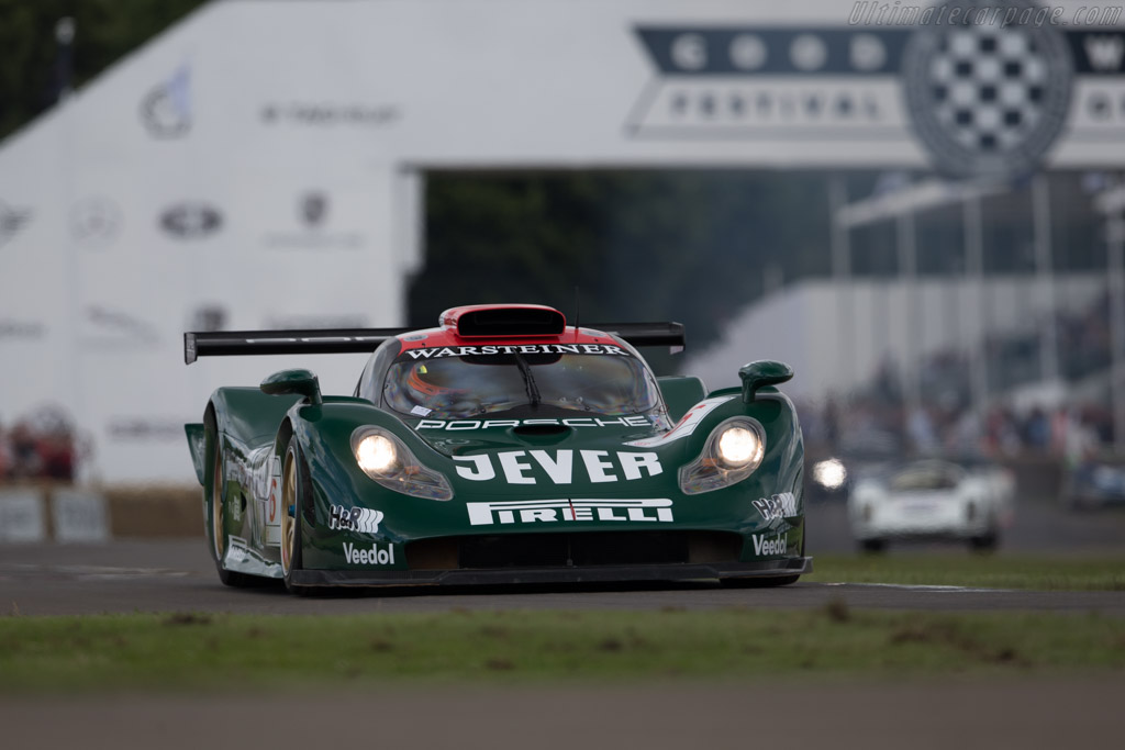 Porsche 911 GT1-98 - Chassis: GT1/98-004 - Driver: Nick Trott - 2016 Goodwood Festival of Speed