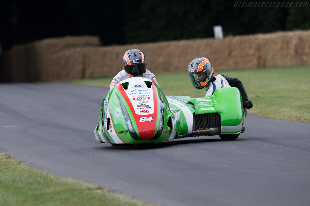 LCR F2 Kawasaki  - Driver: Maria Costello  /  Kirsty Hauxwell - 2017 Goodwood Festival of Speed