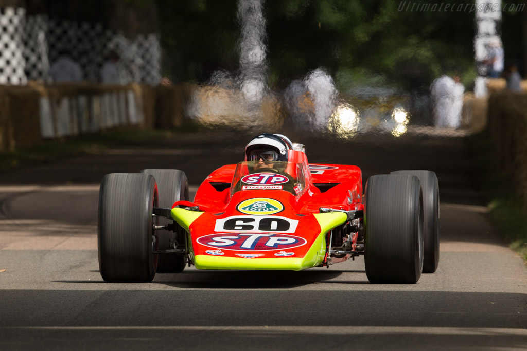Lotus 56 STP - Chassis: 56/1 - Entrant: Indianapolis Motor Speedway - Driver: Dario Franchitti - 2017 Goodwood Festival of Speed