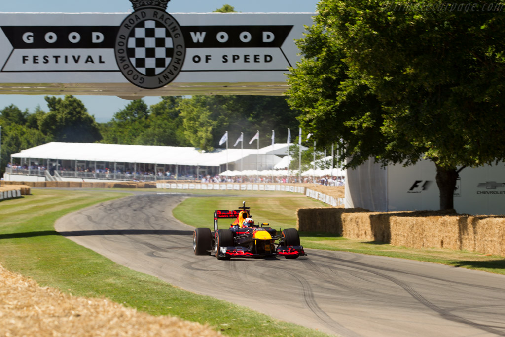 Red Bull Racing RB7 Renault  - Driver: Pierre Gasly - 2017 Goodwood Festival of Speed