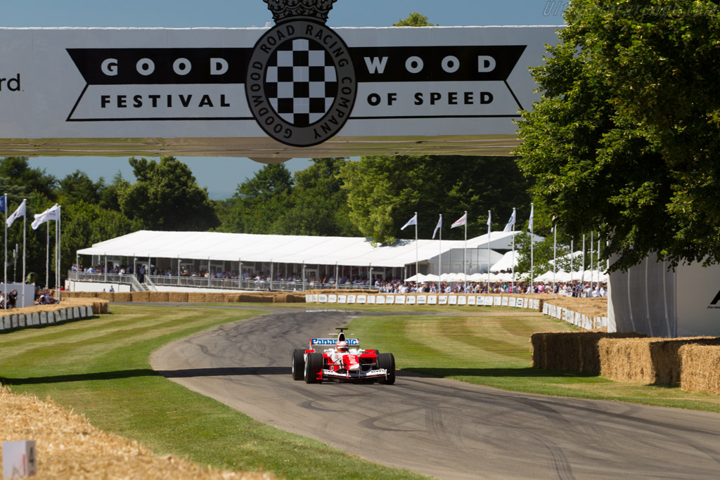 Toyota TF104 - Chassis: TF104/10B - Driver: Harald Fuchs - 2017 Goodwood Festival of Speed