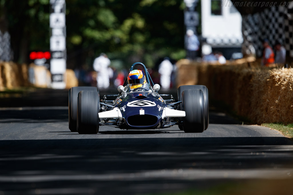 Brabham BT26 - Chassis: BT26-4 - Entrant: Williams Heritage - Driver: Karun Chandhok - 2019 Goodwood Festival of Speed